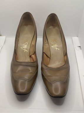 Vtg air step 2.5” heels size 8